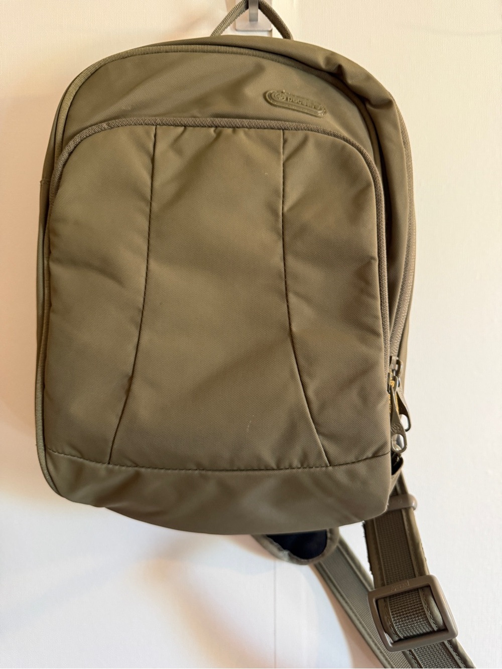 Pacsafe RFID Anti Theft Sling Backpack Travel Crossbody Bag Taupe